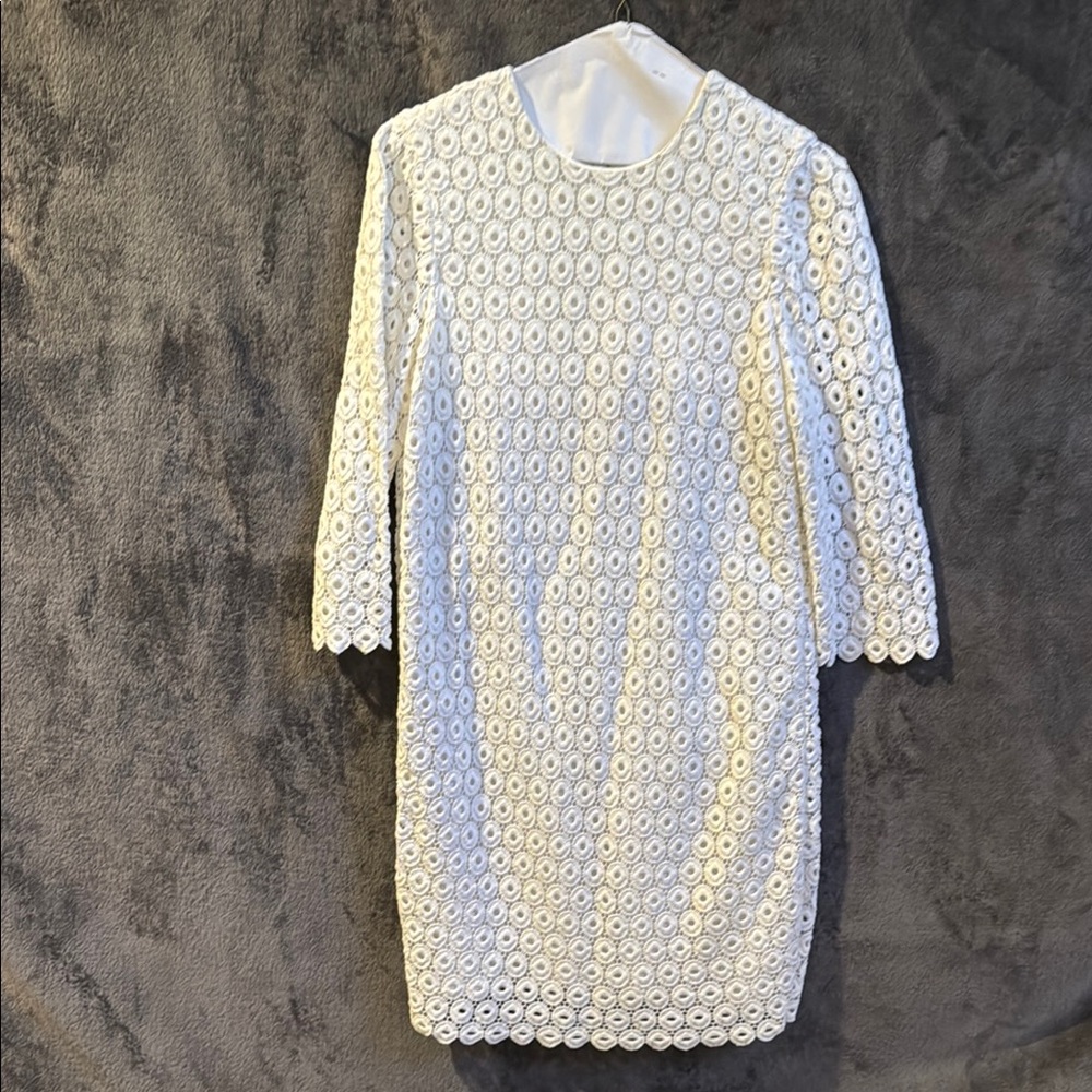 Kate Spade White Sheath Dress with 3/4 Sleeves and Crew Neck
